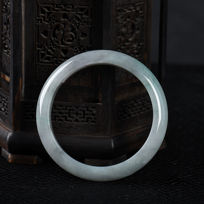 58.5mm豆种飘翠翡翠手镯-红掌柜