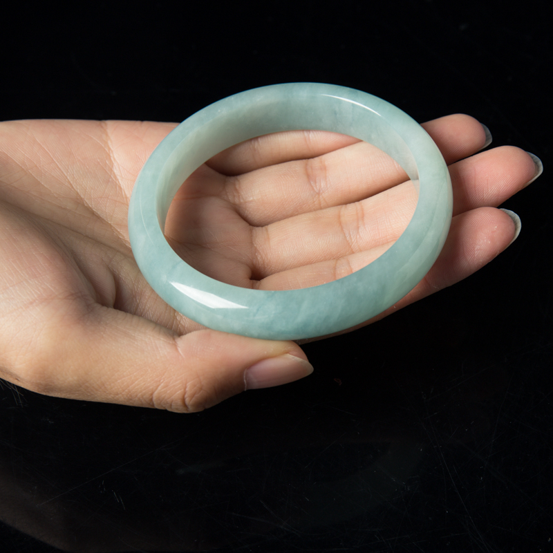 糯种浅绿翡翠光面平安镯-红掌柜