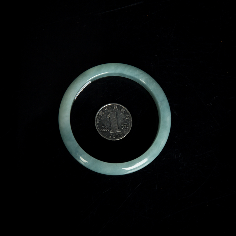 59mm糯种浅绿翡翠光面平安镯-红掌柜