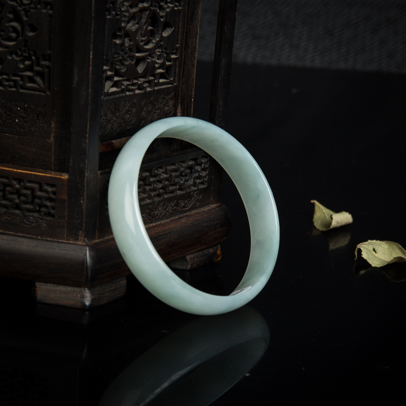 天然糯冰种飘花翡翠光面方镯-红掌柜