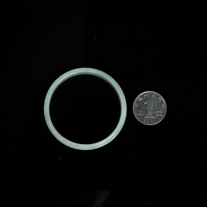 糯冰种飘花翡翠方镯-红掌柜