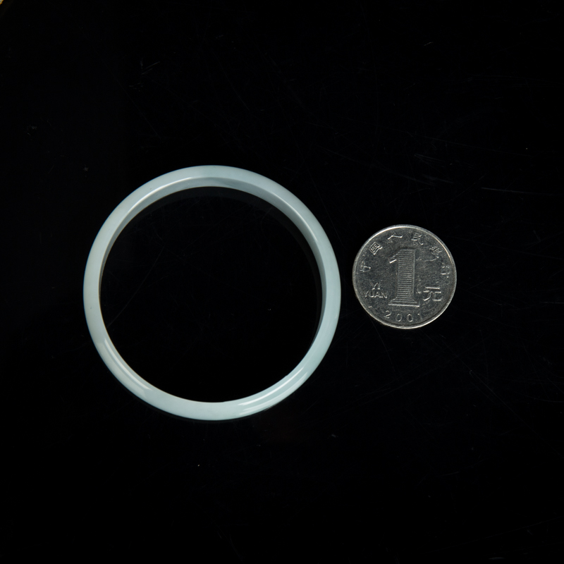 糯冰种飘花翡翠光面方镯-红掌柜