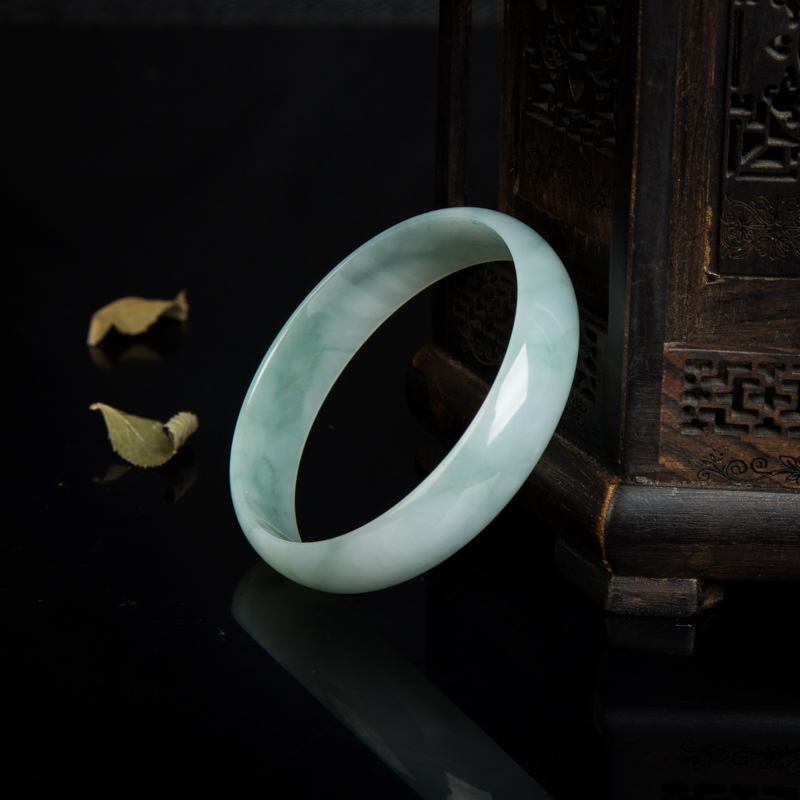 缅甸糯冰种飘花翡翠光面方镯-红掌柜