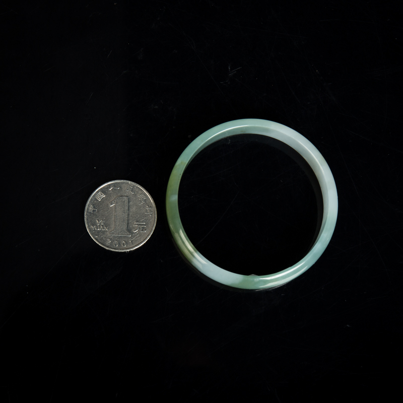 糯冰种俏色翡翠光面方镯-红掌柜