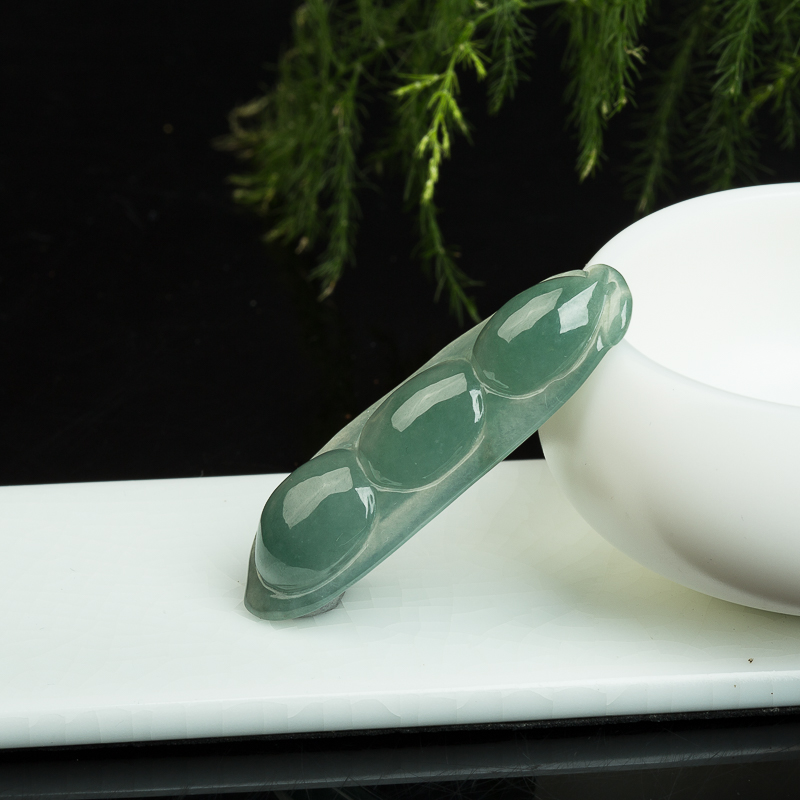 天然灰绿翡翠连中三元吊坠-红掌柜