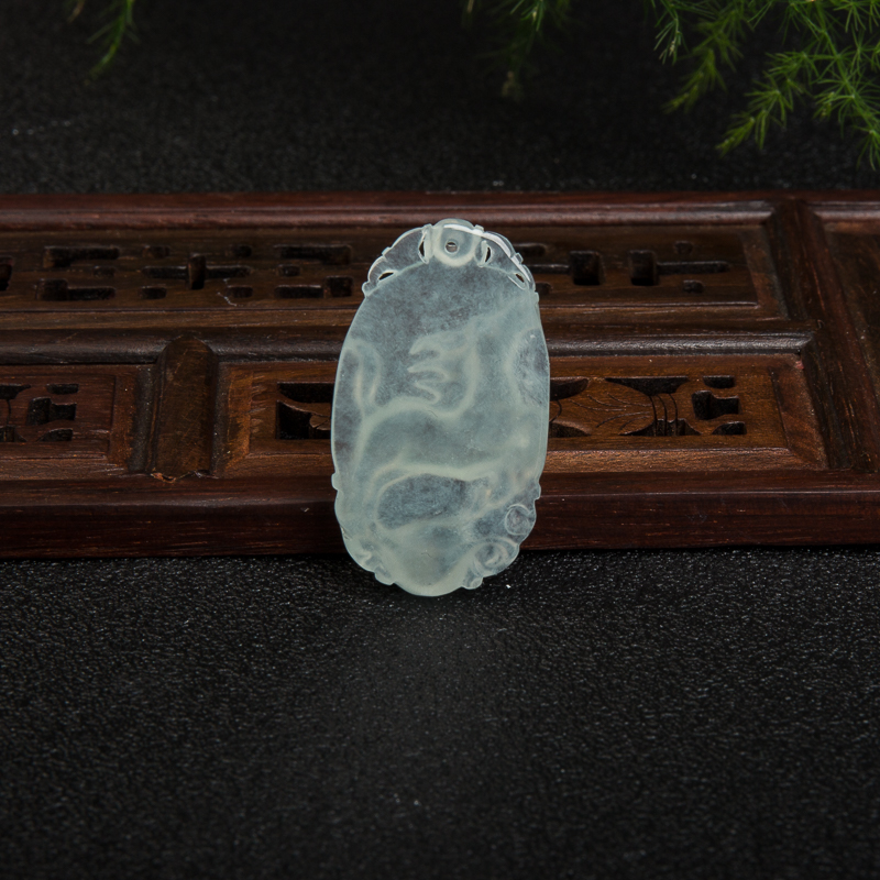 天然糯冰种翡翠午马吊坠-红掌柜