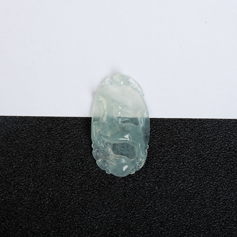 缅甸糯冰种翡翠午马吊坠-红掌柜