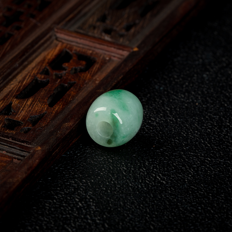 天然缅甸糯冰种飘花翡翠吊坠-红掌柜