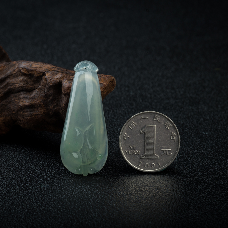 天然缅甸糯冰种浅绿翡翠玉兰花吊坠-红掌柜