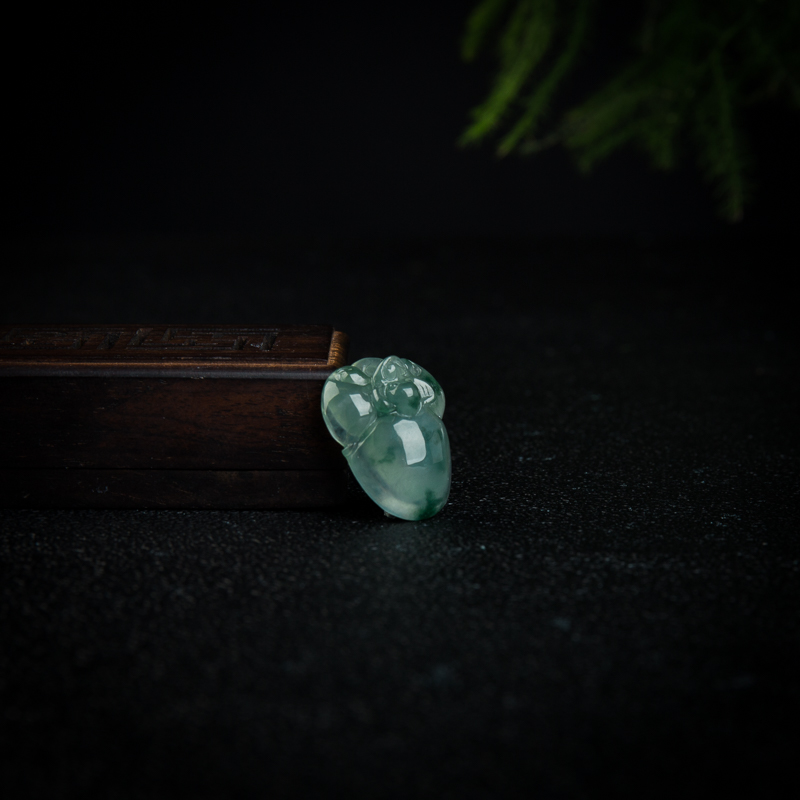 飘花翡翠福在眼前吊坠-红掌柜