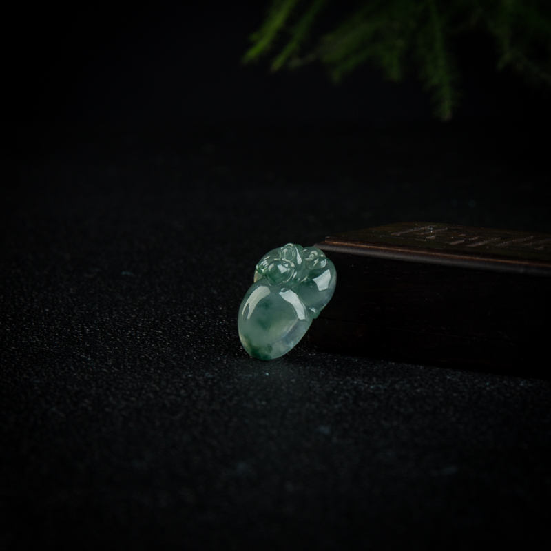 冰种翡翠福在眼前吊坠-红掌柜