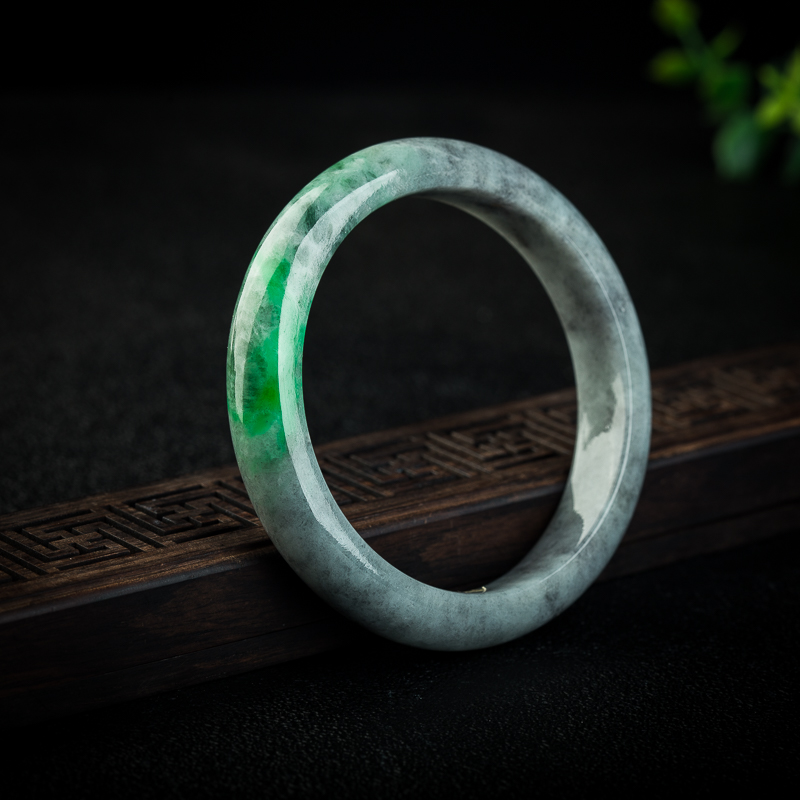 豆种飘翠翡翠手镯-红掌柜