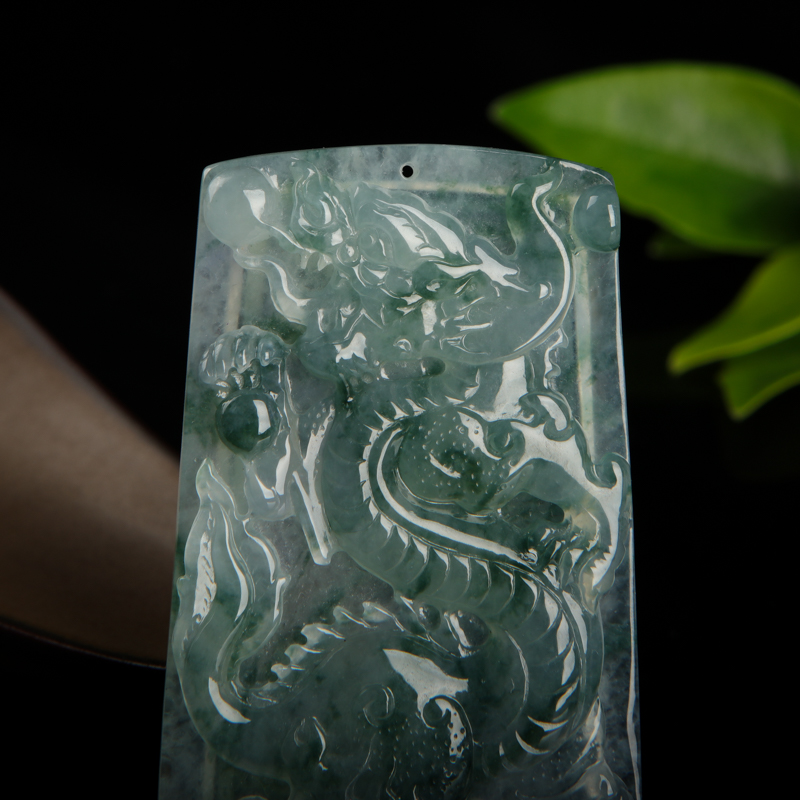 缅甸糯冰种飘花翡翠龙牌吊坠-红掌柜