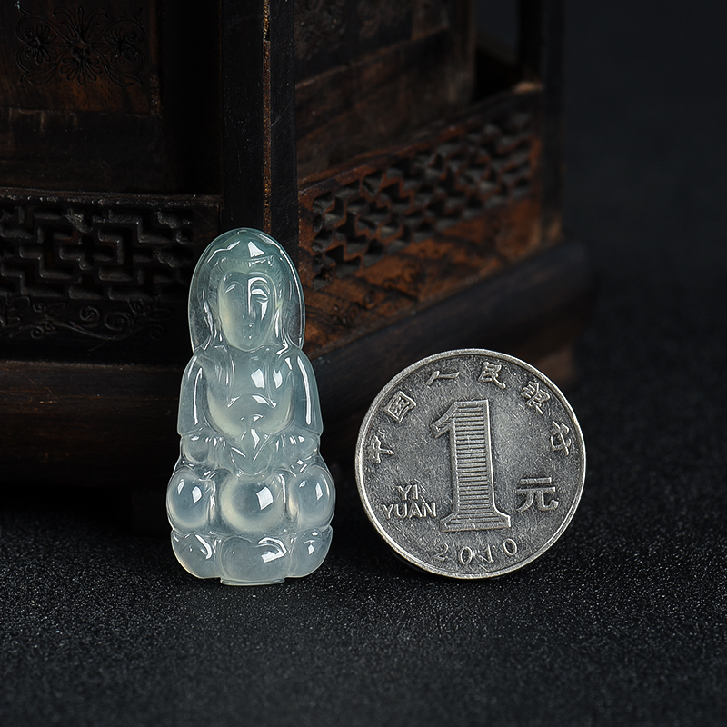 糯冰种灰绿翡翠吊坠-红掌柜