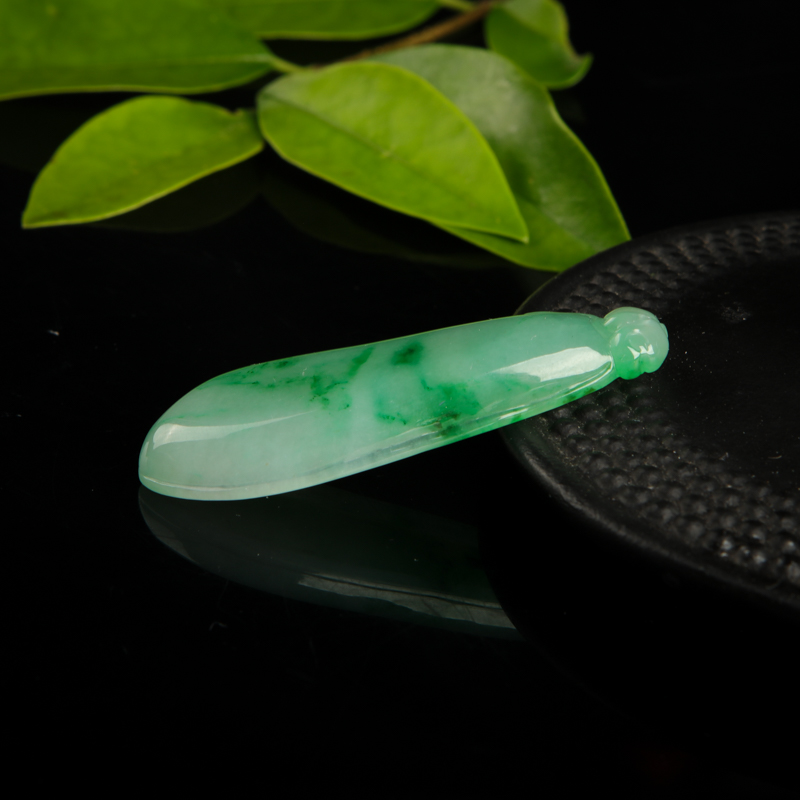 翡翠福瓜吊坠-红掌柜