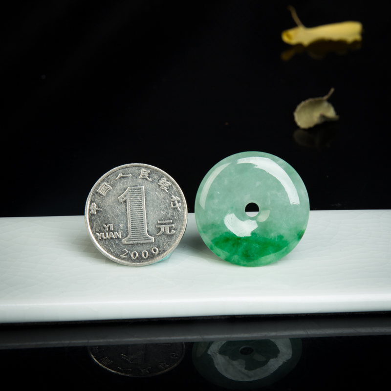 天然豆种翠绿翡翠平安扣吊坠-红掌柜