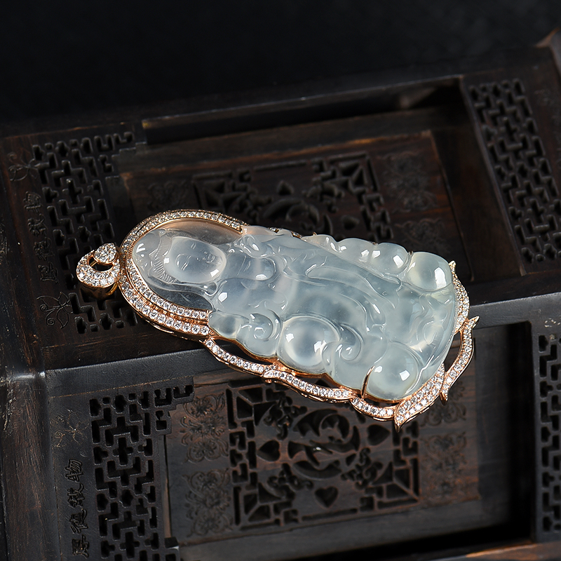 缅甸天然冰种翡翠吊坠-红掌柜