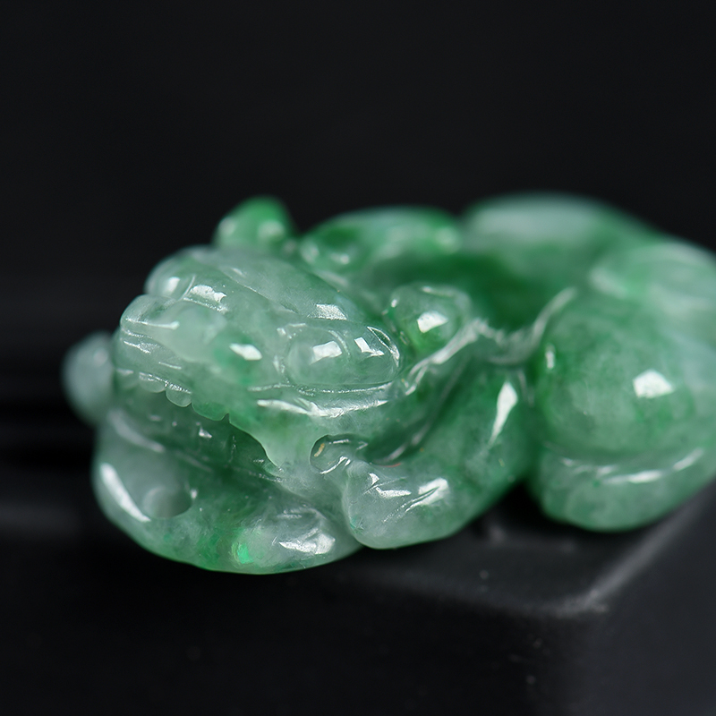 缅甸天然豆种翡翠貔貅吊坠-红掌柜