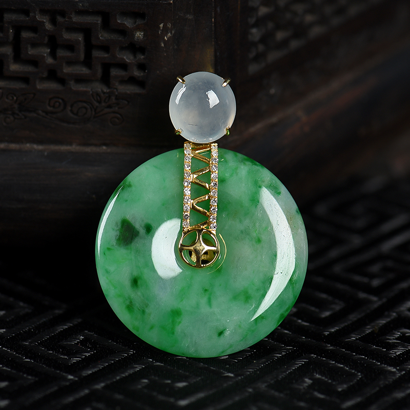 缅甸天然豆种飘翠翡翠吊坠-红掌柜