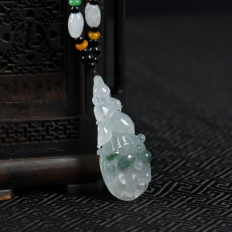 飘花翡翠连生贵子吊坠-红掌柜