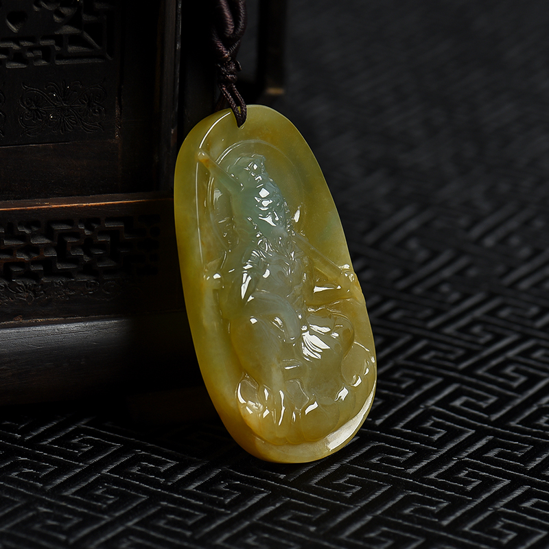 天然糯种俏色翡翠齐天大圣吊坠-红掌柜