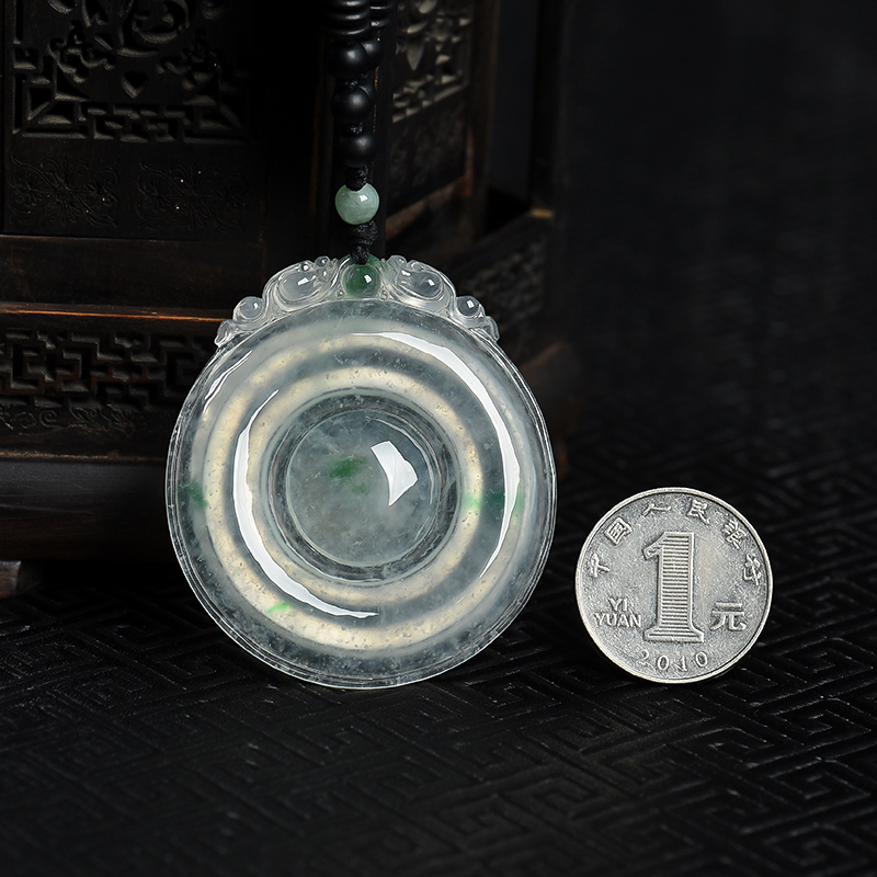 冰种飘翠翡翠吊坠-红掌柜