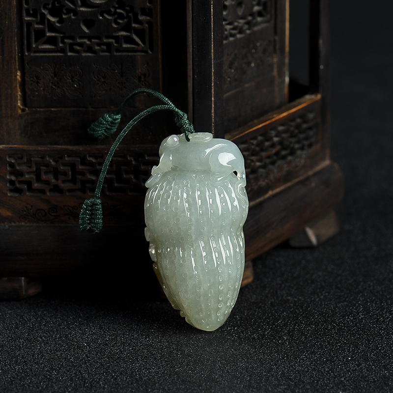 翡翠生意兴隆吊坠-红掌柜