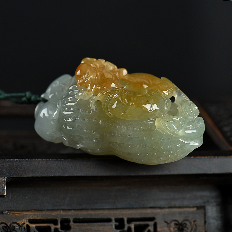 糯种俏色翡翠生意兴隆-红掌柜