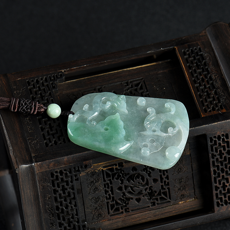 糯种翡翠仿古龙-红掌柜