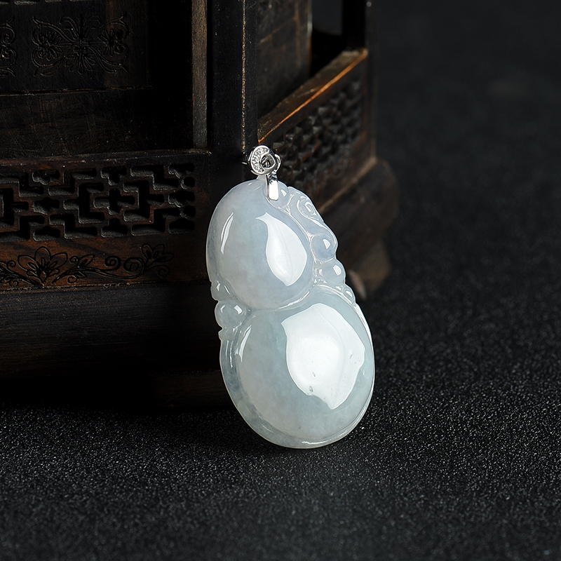 翡翠葫芦吊坠-红掌柜