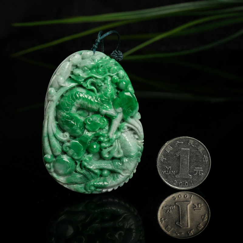翡翠辰龙吊坠-红掌柜