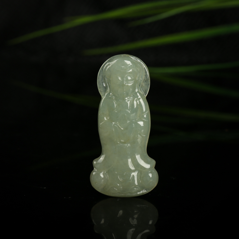 糯种灰绿翡翠观音吊坠-红掌柜