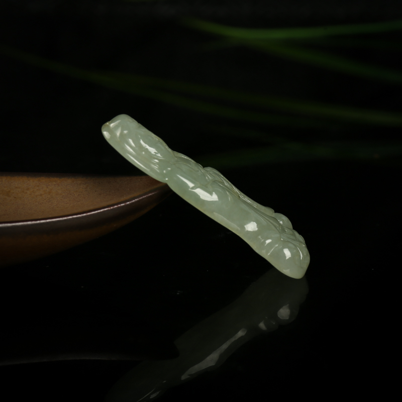 天然翡翠观音吊坠-红掌柜