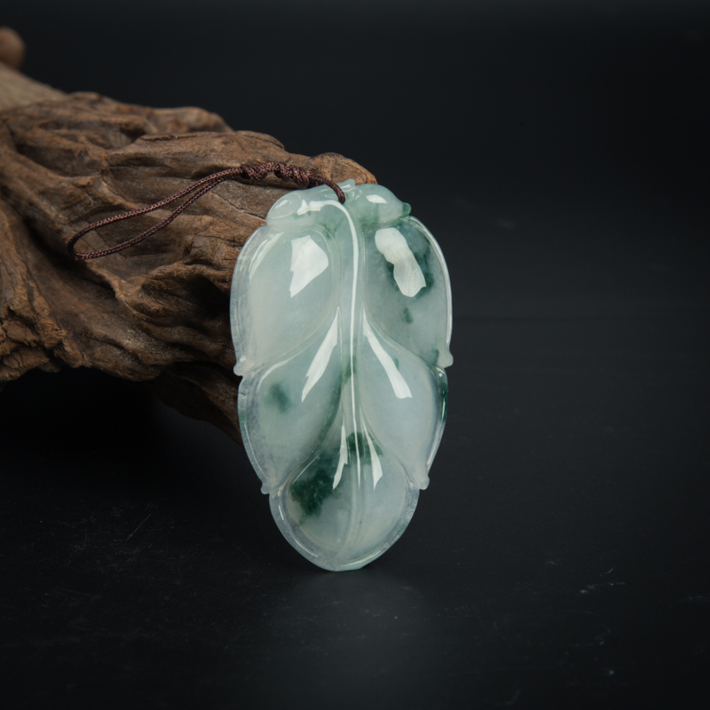 天然翡翠吊坠-红掌柜