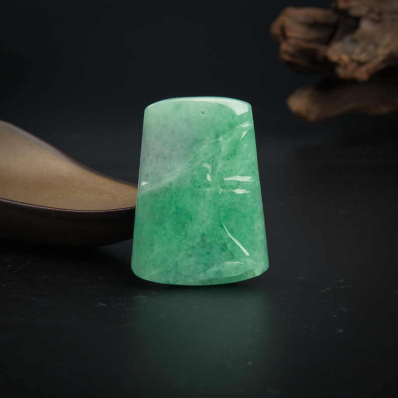 翡翠吊坠-红掌柜