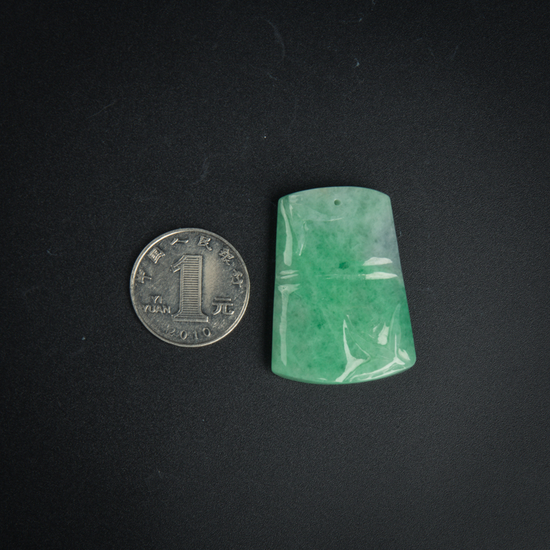 豆种豆绿翡翠节节高升吊坠-红掌柜