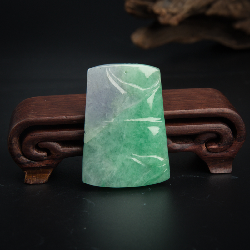 缅甸春带彩翡翠节节高升吊坠-红掌柜