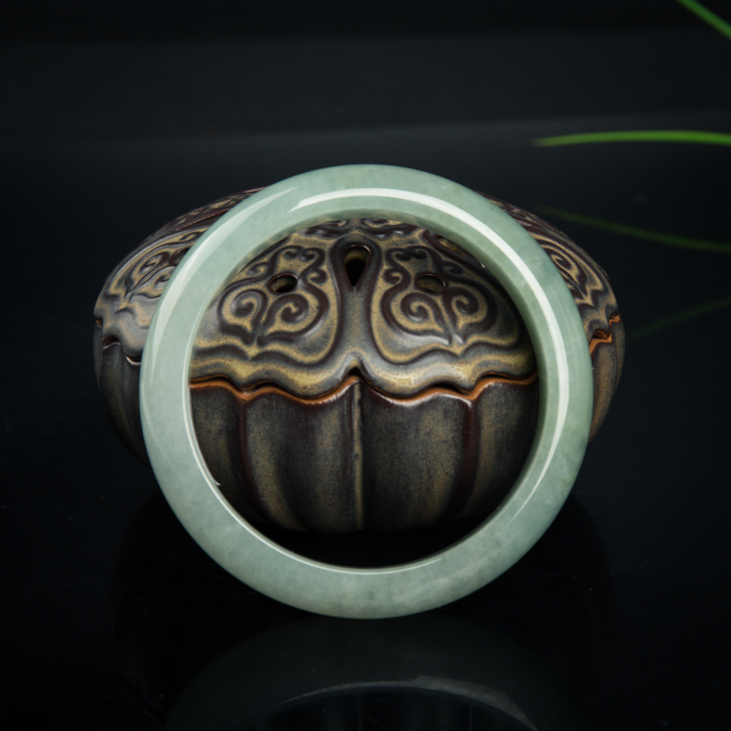 57mm豆种天然翡翠手镯-红掌柜