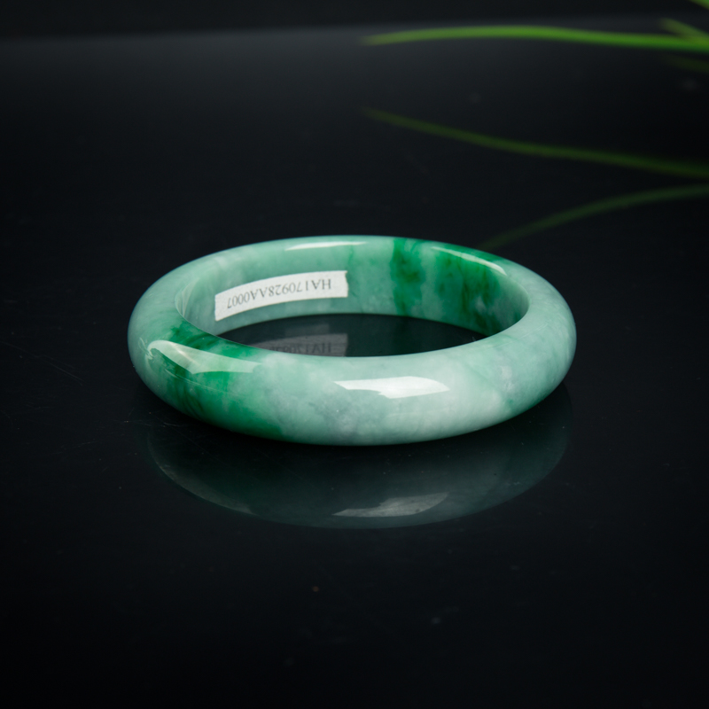 豆种飘翠翡翠手镯-红掌柜