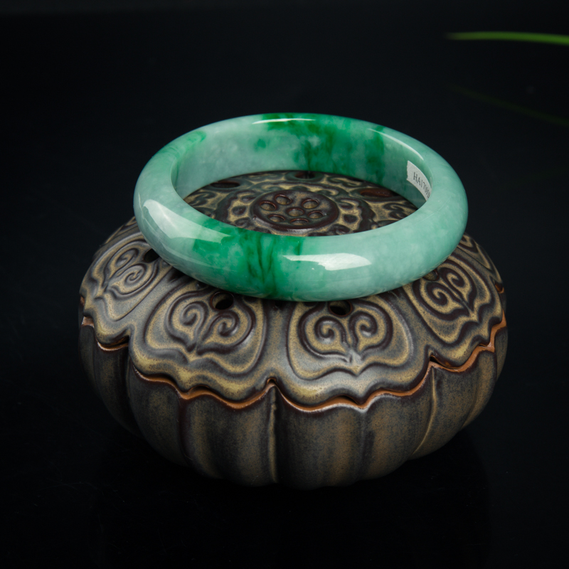 56.5mm豆种天然飘翠翡翠手镯-红掌柜