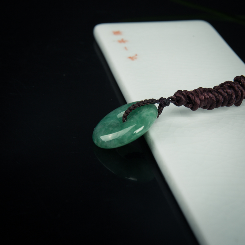 豆种豆绿翡翠吊坠-红掌柜