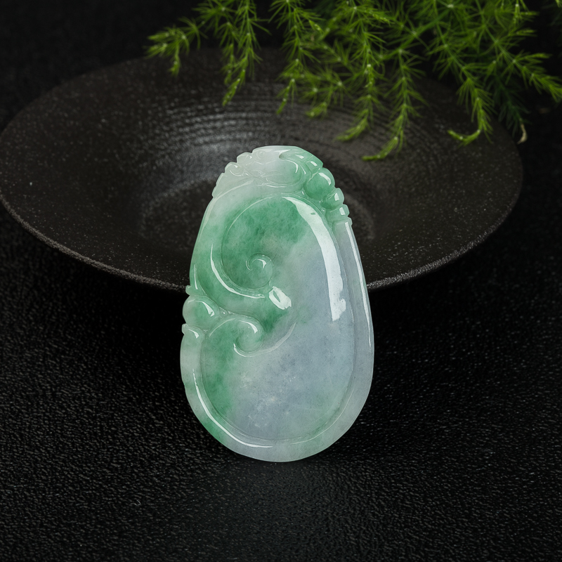 缅甸天然春带彩翡翠如意吊坠-红掌柜