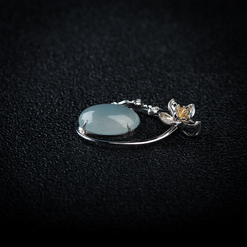 糯冰种晴水翡翠吊坠-红掌柜