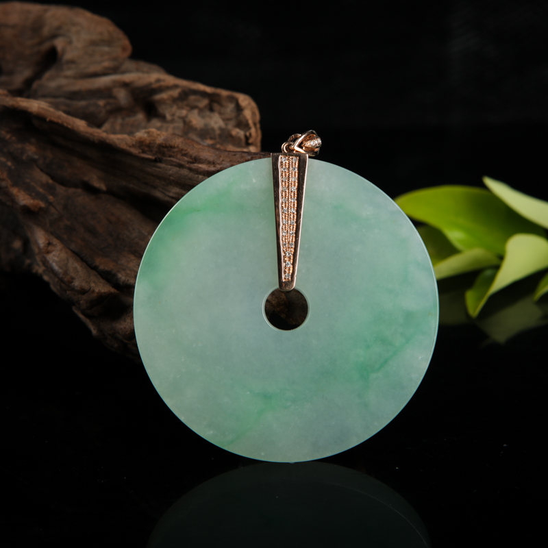 18k糯冰种飘翠翡翠无事牌吊坠-红掌柜