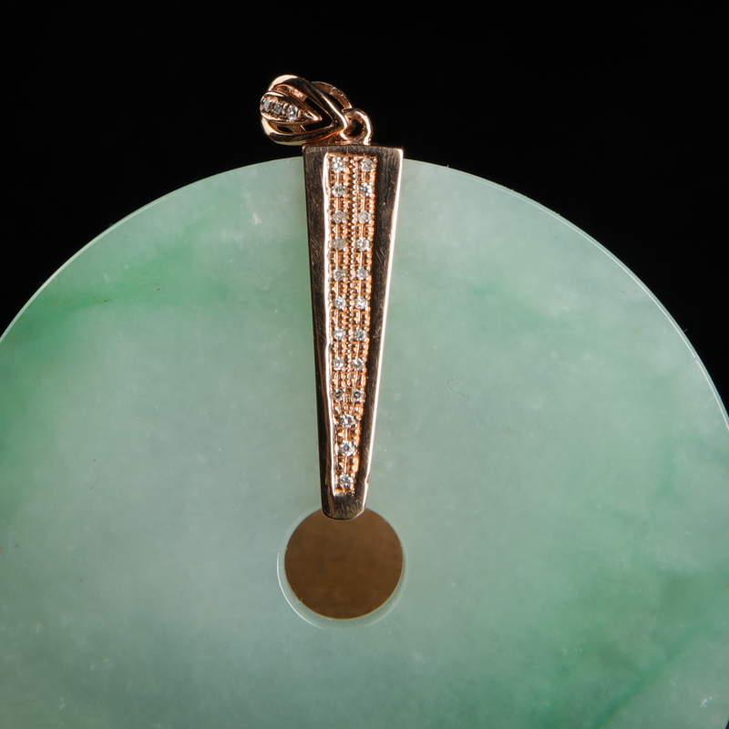 翡翠无事牌吊坠-红掌柜