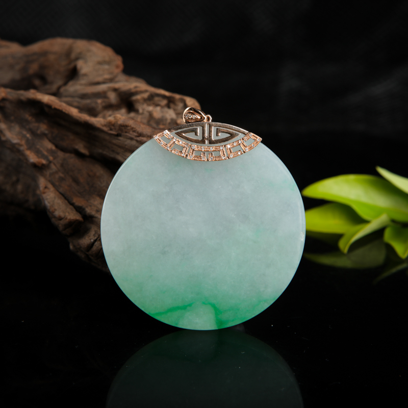 18k糯冰种飘翠翡翠无事牌吊坠-红掌柜