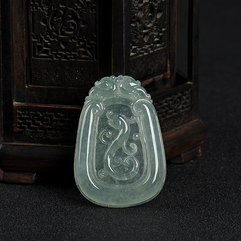 缅甸天然糯冰种浅绿翡翠仿古龙吊坠-红掌柜