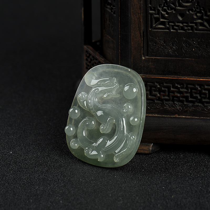 缅甸糯冰种灰绿翡翠仿古龙吊坠-红掌柜