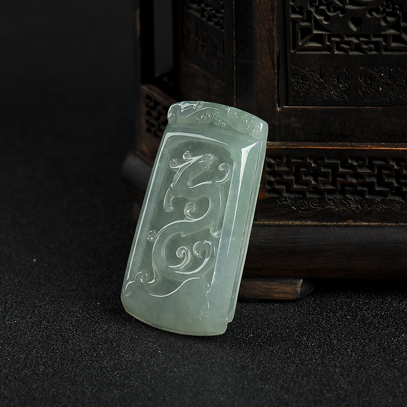 缅甸糯冰种浅绿翡翠仿古龙吊坠-红掌柜