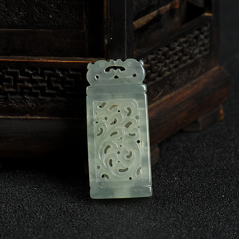 缅甸天然灰绿翡翠仿古龙吊坠-红掌柜